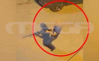 Θεσσαλονίκη: Έβγαλε καραμπίνα για να τρομάξει ανήλικους!