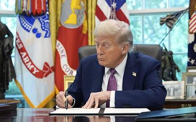 Τραμπ: Έτοιμος για νέες κυρώσεις στη Ρωσία μετά την επίθεση στο Κίεβο