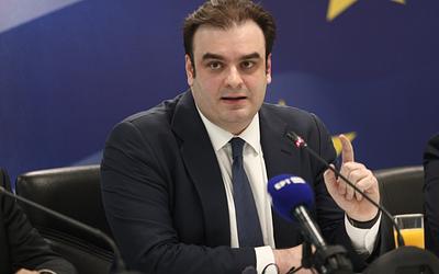 Φορολογική έκπληξη: Έρχονται αλλαγές για το δημογραφικό, λέει ο Πιερρακάκης!