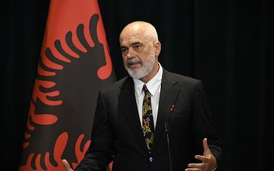 H Αλβανία Παρουσιάζει την Diella: Την Πρώτη Ψηφιακή Υπουργό στον Κόσμο!