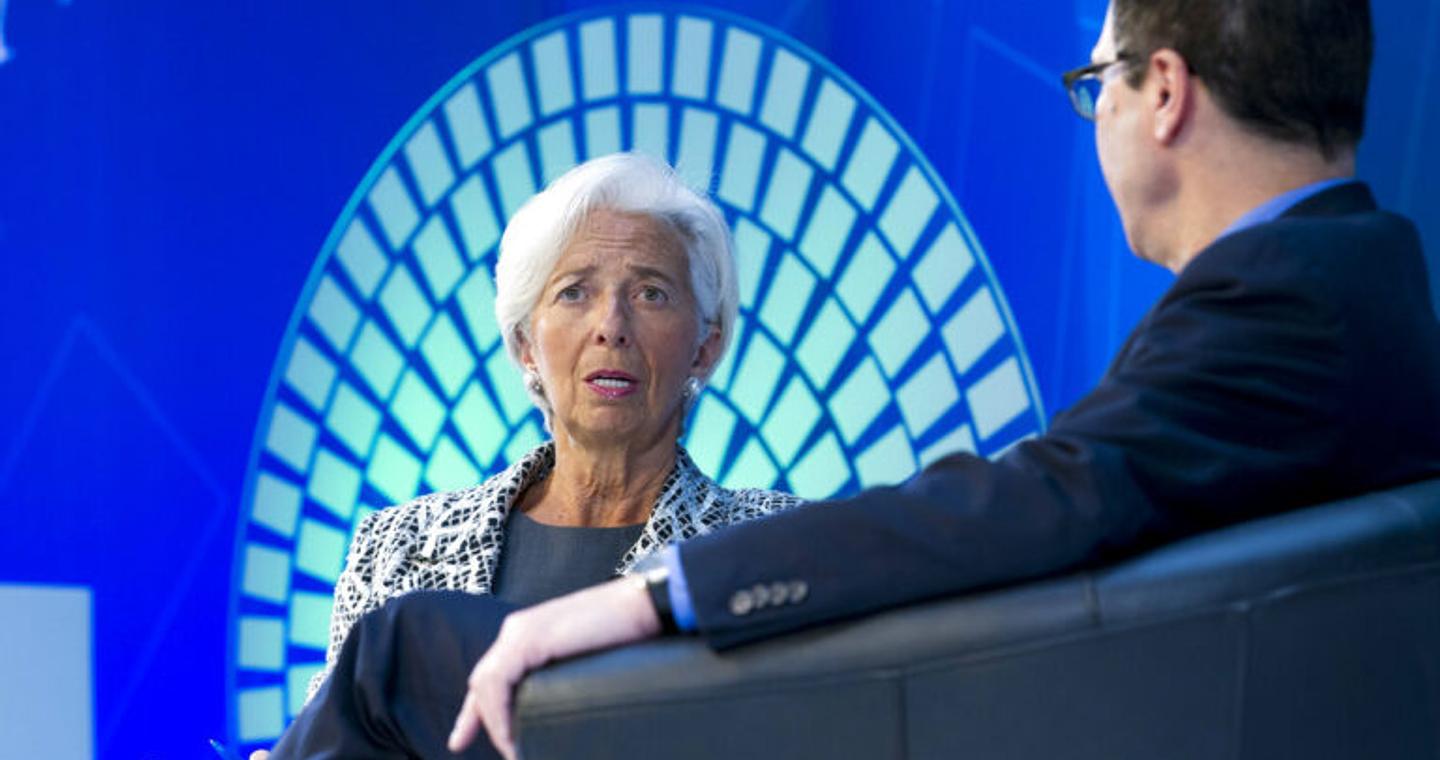 Λαγκάρντ: Αισιόδοξη για την ανάπτυξη της οικονομίας, αξιόπιστα τα στατιστικά στοιχεία της Ευρωζώνης, «μετά το τραύμα που είχε προκαλέσει σε αυτά η Ελλάδα»