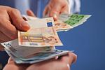 Φορολογική μεταρρύθμιση: Αναλυτικά παραδείγματα για αυξήσεις σε μισθούς και συντάξεις
