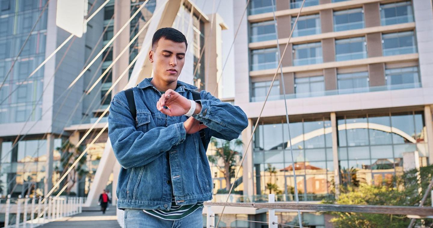 Τι σημαίνει το να φτάνεις πάντα στην ώρα σου, σύμφωνα με την ψυχολογία