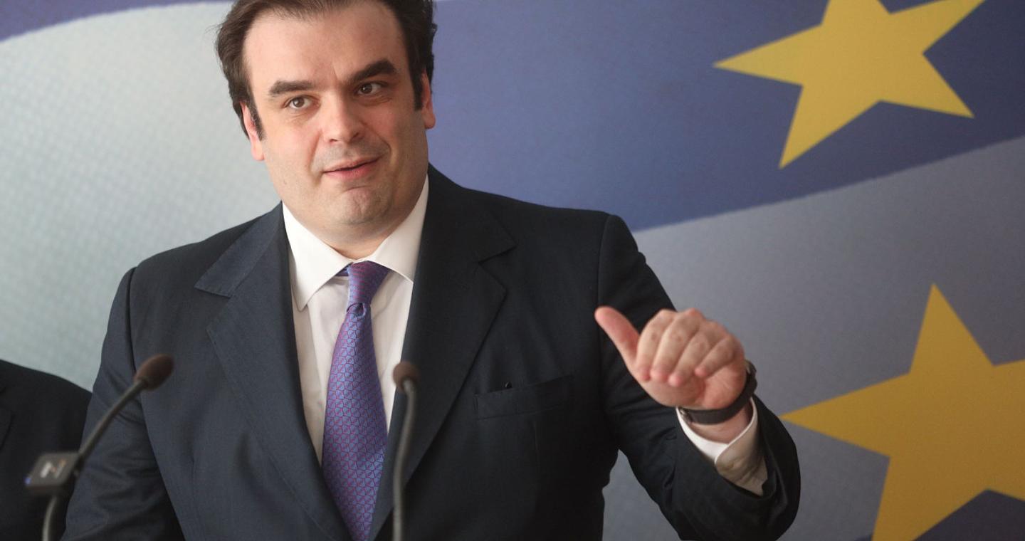 Πιερρακάκης στον ΣΚΑΪ: Προτιμάμε τις πατριωτικές φοροαπαλλαγές από τους πατριωτικούς φόρους του Τσίπρα