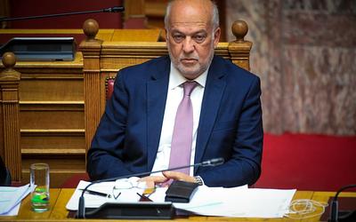 Φωρίδης σε Βερβεσό: Ένταση για διάταξη που περιορίζει την πρόσβαση στη δικογραφία