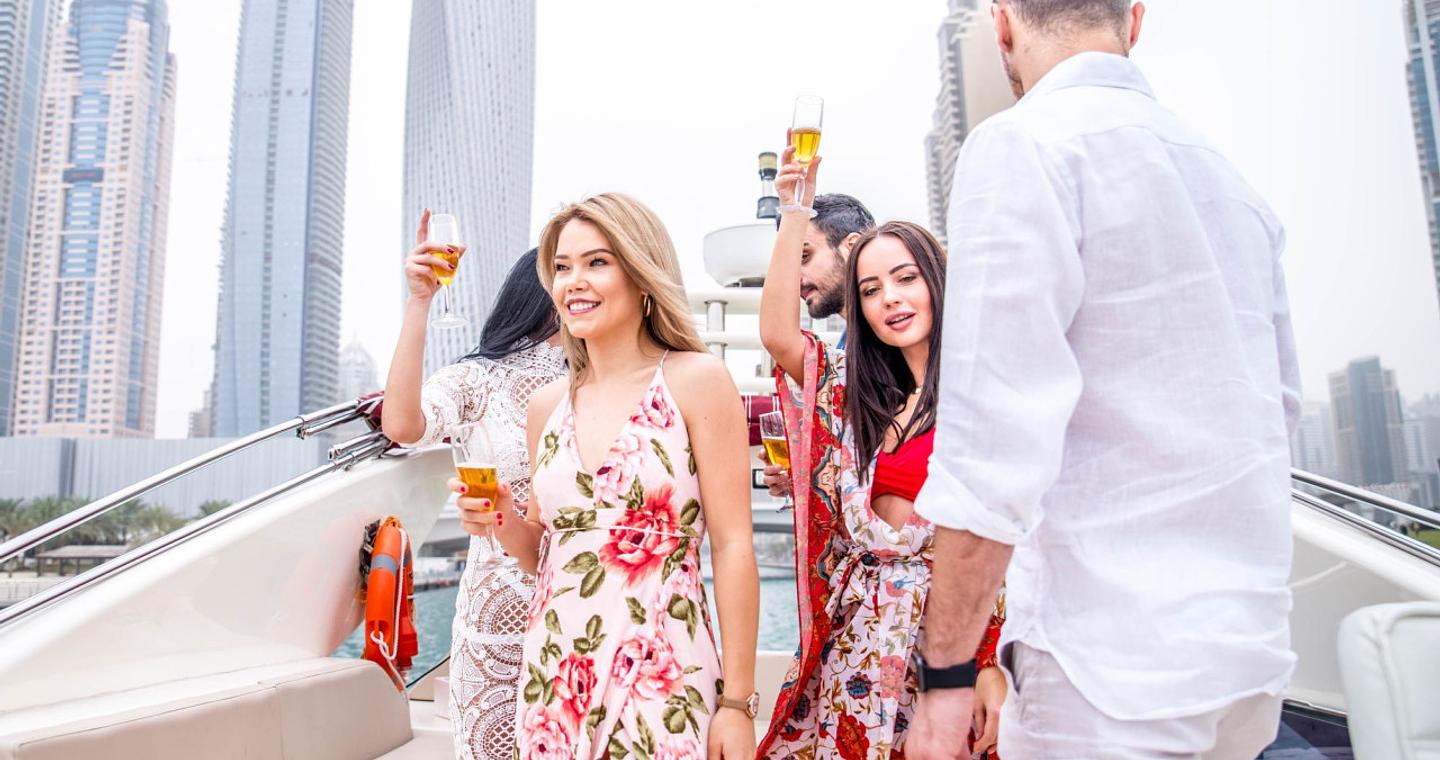 Το BBC ξεσκέπασε μεγάλο κύκλωμα μαστροπείας στο Ντουμπάι - «Για 1.000 δολάρια οι κοπέλες κάνουν τα πάντα»