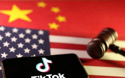 TikTok: «Έκλεισε» συμφωνία Τραμπ με Κίνα; Τι αλλάζει τώρα;