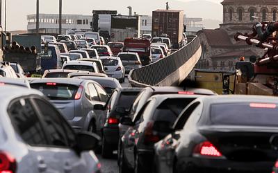 Χάος στην Κηφισό: Ακινητοποιημένα τα οχήματα για 13 χιλιόμετρα!