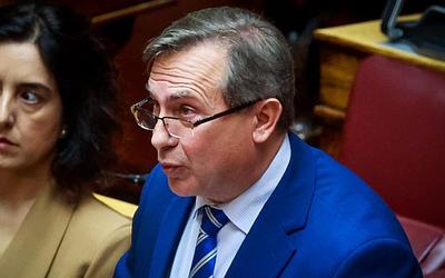 Νίκη: Εκτός κόμματος ο Βρεττός για στήριξη σε ΝΔ – Διαγραφή;