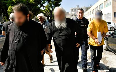 Μονή Μεγάλου Σπηλαίου: Προφυλακιστέοι οι 6 για αρχαιοκαπηλία – Άρνηση κατηγοριών!