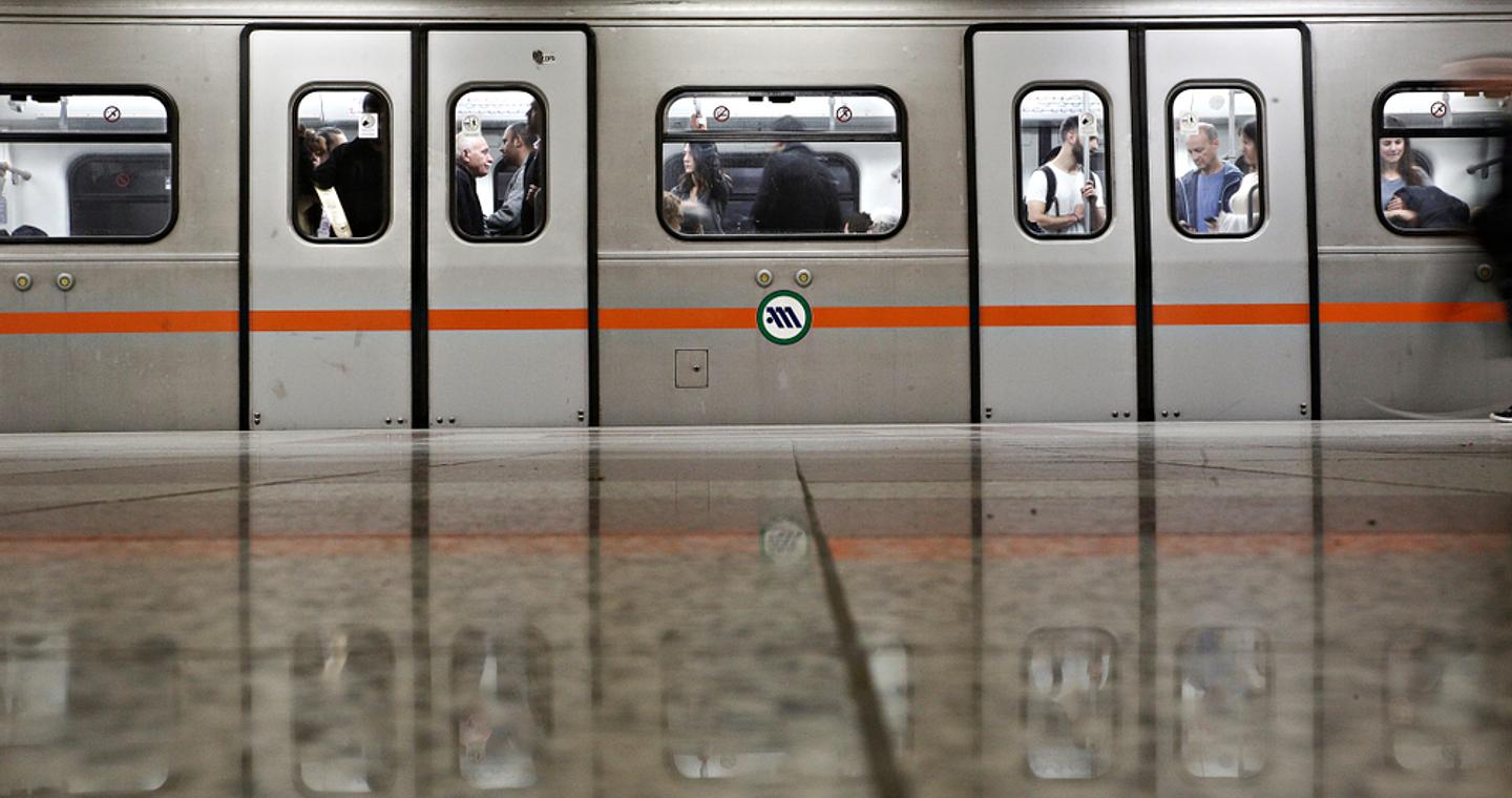 Πρεμιέρα για την 24ωρη λειτουργία μετρό, τραμ και λεωφορείων τα Σάββατα – Τα δρομολόγια