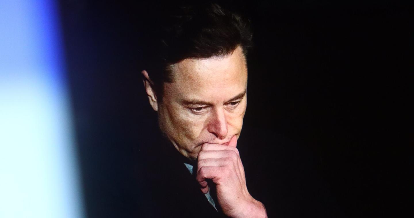 Γιατί η Tesla θέλει να κάνει τον Ελον Μασκ τρισεκατομμυριούχο;