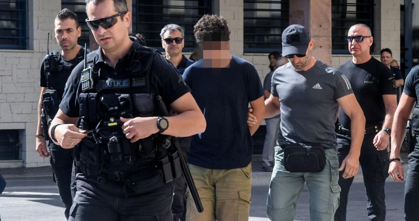 Πάτρα: Ελεύθεροι οι δύο νεαροί που είχαν προφυλακιστεί για τη φωτιά στο Γηροκομείο