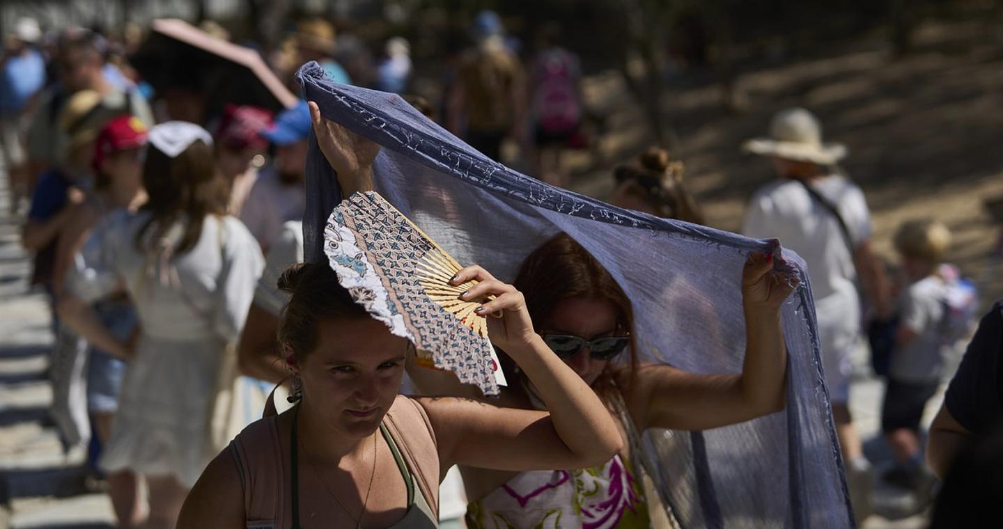 Ο καύσωνας σκοτώνει: Δεκάδες επιπλέον θάνατοι στην Ελλάδα εξαιτίας της κλιματικής κρίσης