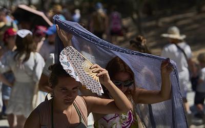 Καύσωνες: Τραγικός απολογισμός με 800+ θανάτους στην Ελλάδα – Αθήνα στο επίκεντρο!