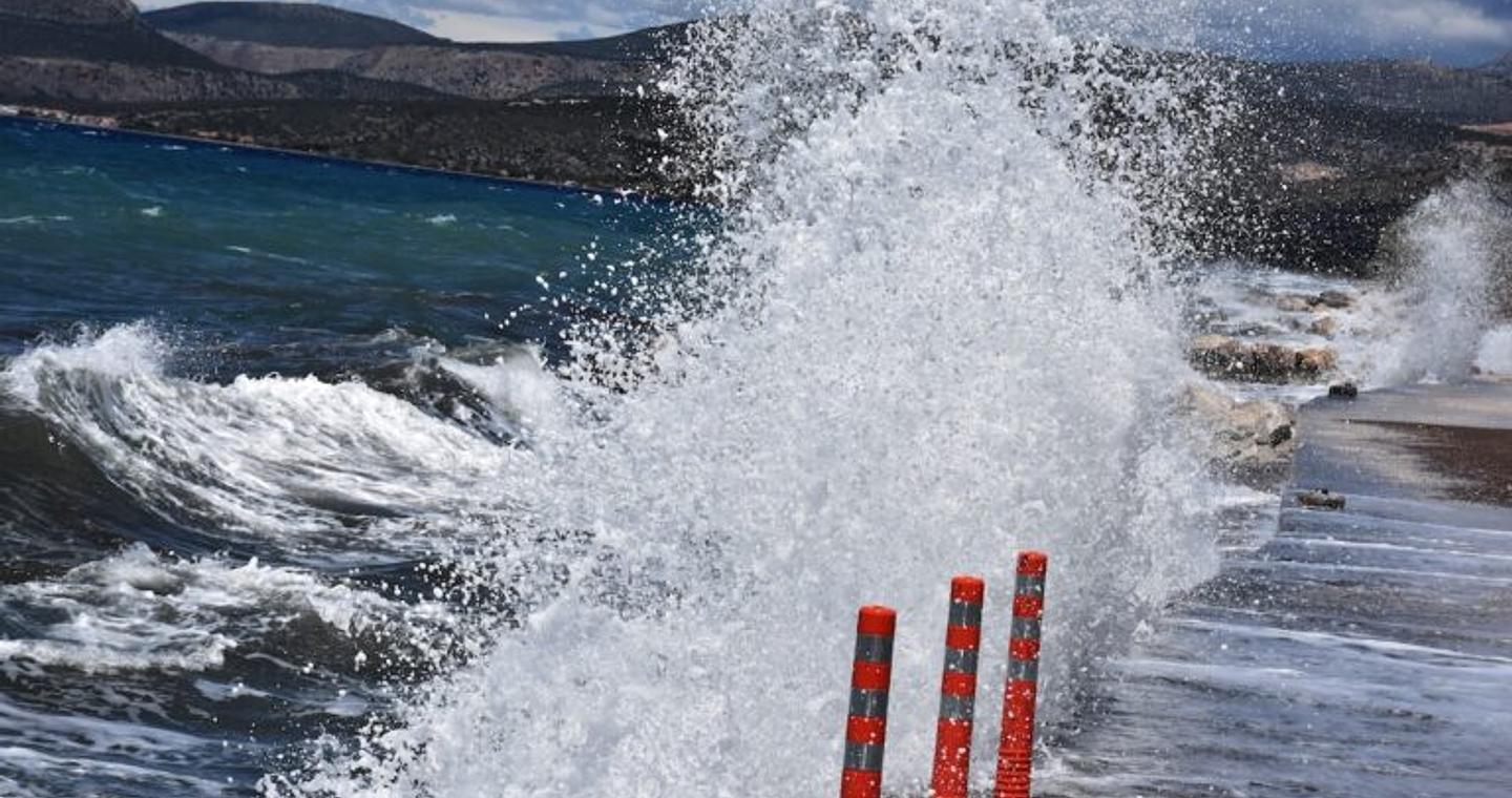 Καιρός: Με αίθριο καιρό, θυελλώδεις βοριάδες και αισθητή ψύχρα μέχρι το Σάββατο – Πρόγνωση από τον Χρ. Παρανό