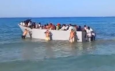 Γαύδος: Η αλήθεια για το βίντεο με τους λουόμενους και τους μετανάστες
