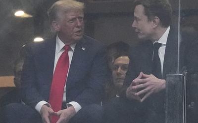 Μασκ & Τραμπ: Συνάντηση κορυφής σε μνημόσυνο – Η επανασύνδεση που συζητήθηκε!