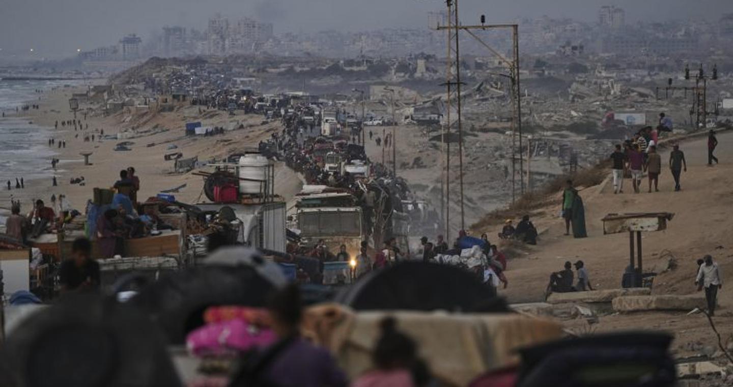 Ανελέητο σφυροκόπημα στην πόλη της Γάζας – Βέτο των ΗΠΑ σε σχέδιο ψηφίσματος του ΟΗΕ