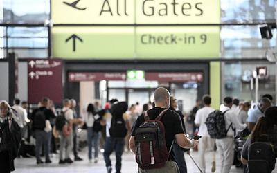 Ευρωπαϊκά αεροδρόμια στο χάος: Κυβερνοεπίθεση προκαλεί ακυρώσεις και πολύωρες καθυστερήσεις!