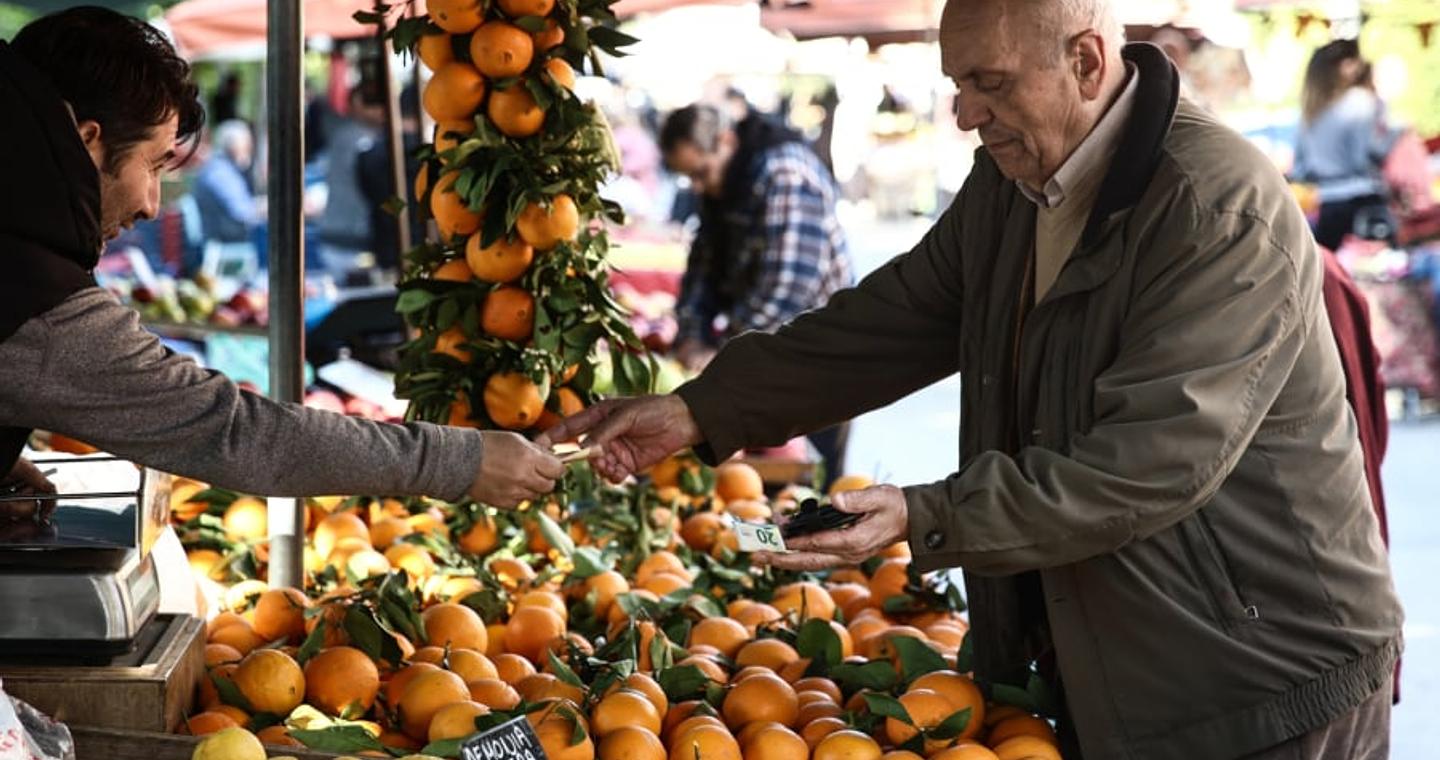 Οι οικογενειακοί προϋπολογισμοί στο «κόκκινο», τα μέτρα της ΔΕΘ στον αέρα – Αποκαλυπτικά τα στοιχεία της ΕΛΣΤΑΤ