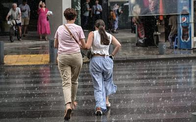 Προσοχή! Έρχονται ισχυρές καταιγίδες το Σαββατοκύριακο – Ποιες περιοχές θα πληγούν;