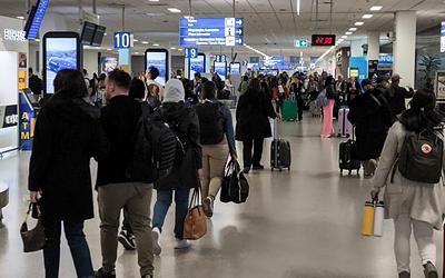 Χάος στο "Ελευθέριος Βενιζέλος": Καθυστερήσεις πτήσεων και ταλαιπωρία επιβατών