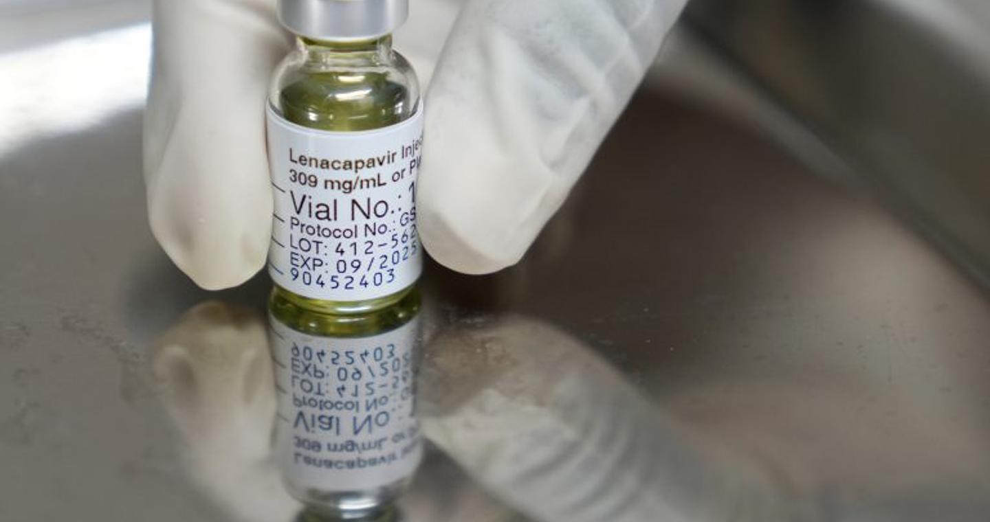 Φάρμακο κατά του HIV διαθέσιμο σε φθηνότερη τιμή από το 2027 σε χώρες χαμηλού εισοδήματος – Από 26.000 ευρώ μόλις 37