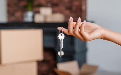 Τέλος στα «χύμα» Airbnb: Νέοι κανόνες και πρόστιμα – Τι αλλάζει;
