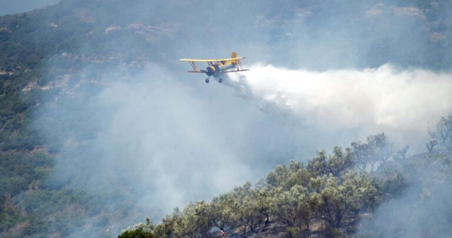 Βελτιωμένη εικόνα στη φωτιά στη Νεάπολη Αγρινίου