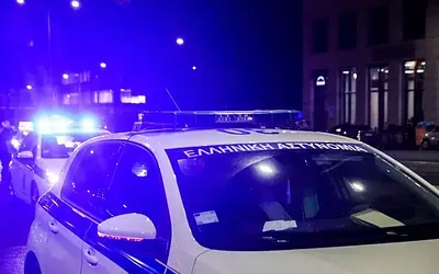Τροχαίο στην Αθήνα: Μοτοσυκλέτα παρέσυρε γυναίκα στην πλατεία Αμερικής!
