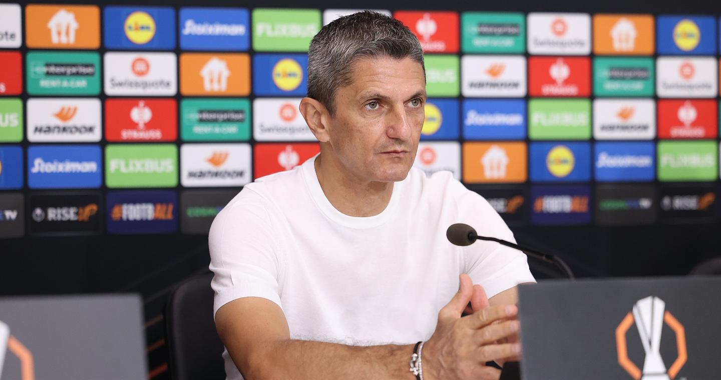 Λουτσέσκου: «Υπάρχει μια τρέλα εδώ»