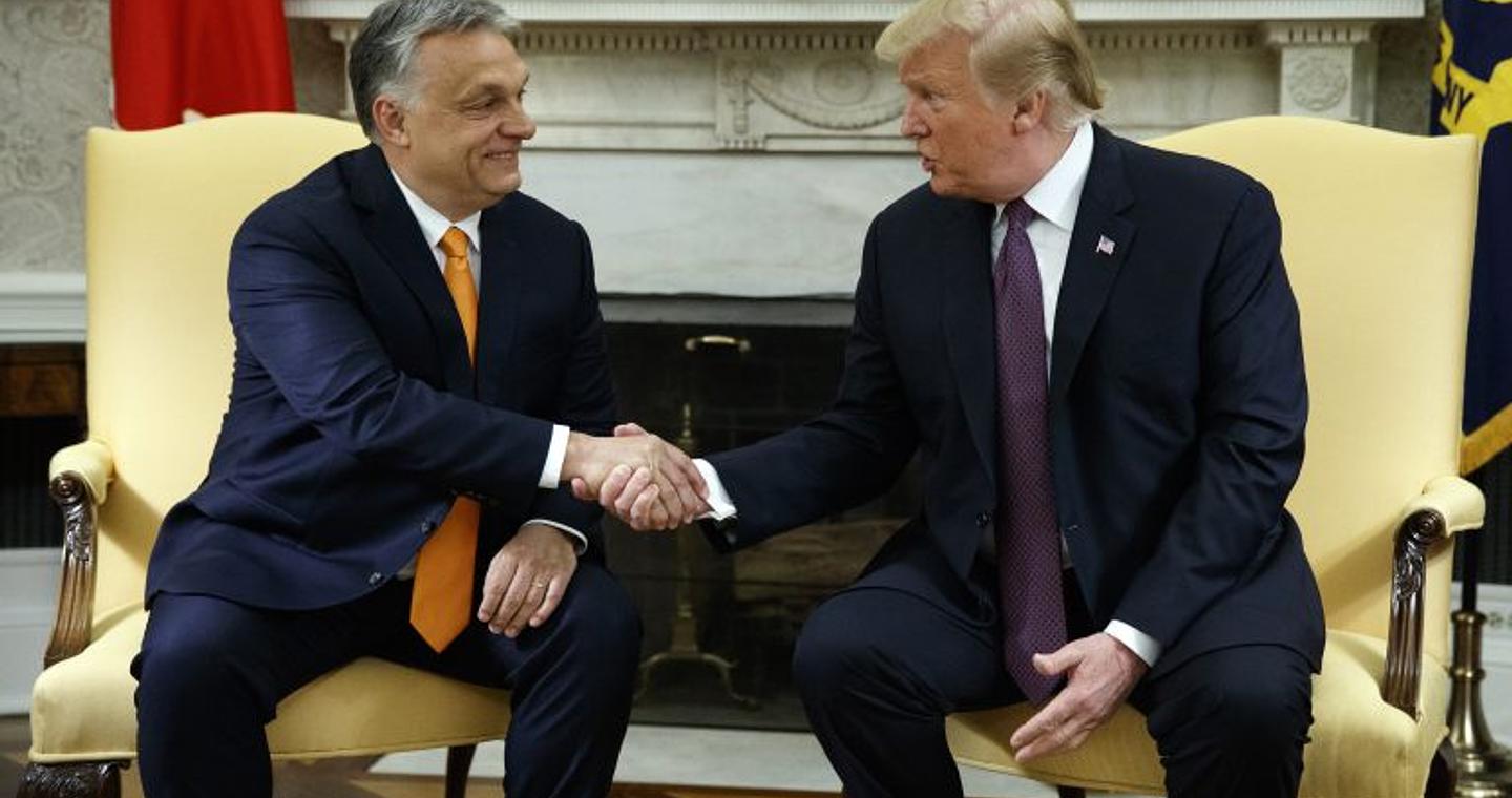 Όρμπαν όπως Τραμπ: Xαρακτήρισε «τρομοκρατική» οργάνωση το κίνημα Antifa