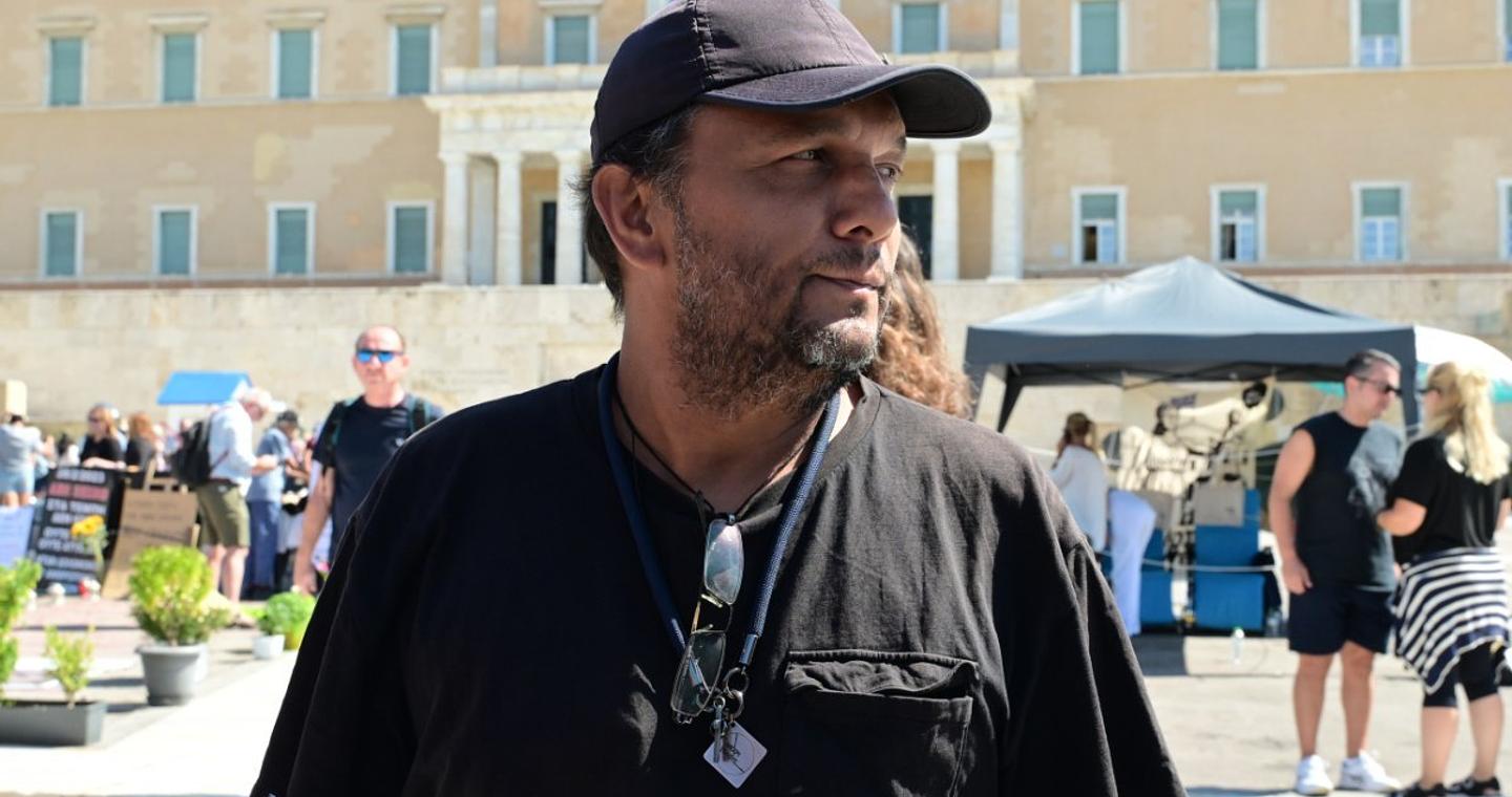 Τέμπη: «Συνεχίζω μέχρι να δικαιωθούν τα παιδιά, το παιδί μου» λέει ο Πάνος Ρούτσι – 14 ημέρα σε απεργία πείνας
