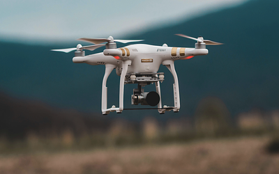 Μυστήριο με τα drone στη Δανία: Συναγερμός και απαγόρευση πτήσεων!