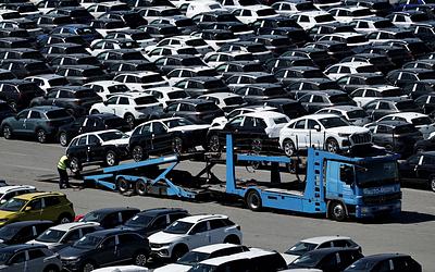 Εξαγωγές ΕΕ: Κατρακύλα στις ΗΠΑ λόγω δασμών και ισχυρού ευρώ!