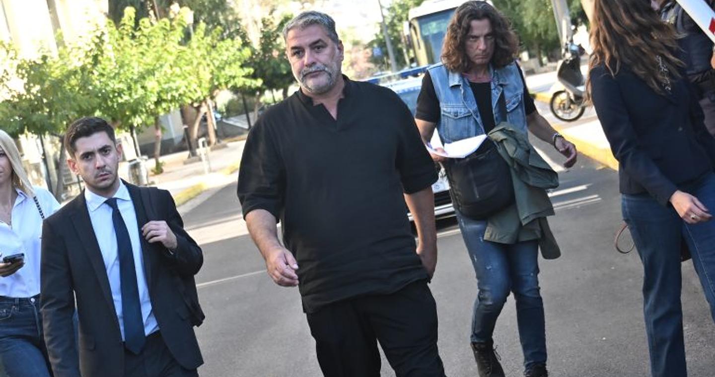 Ελεύθερος ο Βασίλης Μπισμπίκης – «Δεν εγκατέλειψα κανέναν» υποστήριξε