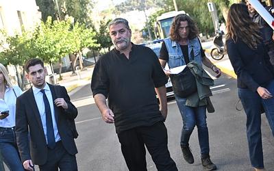 Αναβολή δίκης Μπισμπίκη: Τι δήλωσε ο ηθοποιός μετά την απολογία του