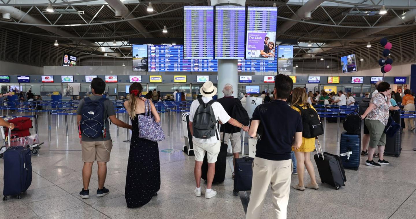 Ελ. Βενιζέλος: Καθυστερήσεις και ουρές για δεύτερη μέρα – Πάνω από 266 πτήσεις έχουν επηρεαστεί