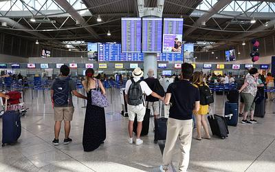 Έκτακτη ταλαιπωρία στο "Ελευθέριος Βενιζέλος": Χάος με τις πτήσεις!