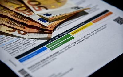 ΔΕΗ: «Παγώνει» τις τιμές ρεύματος παρά τις αυξήσεις – Όλες οι λεπτομέρειες!