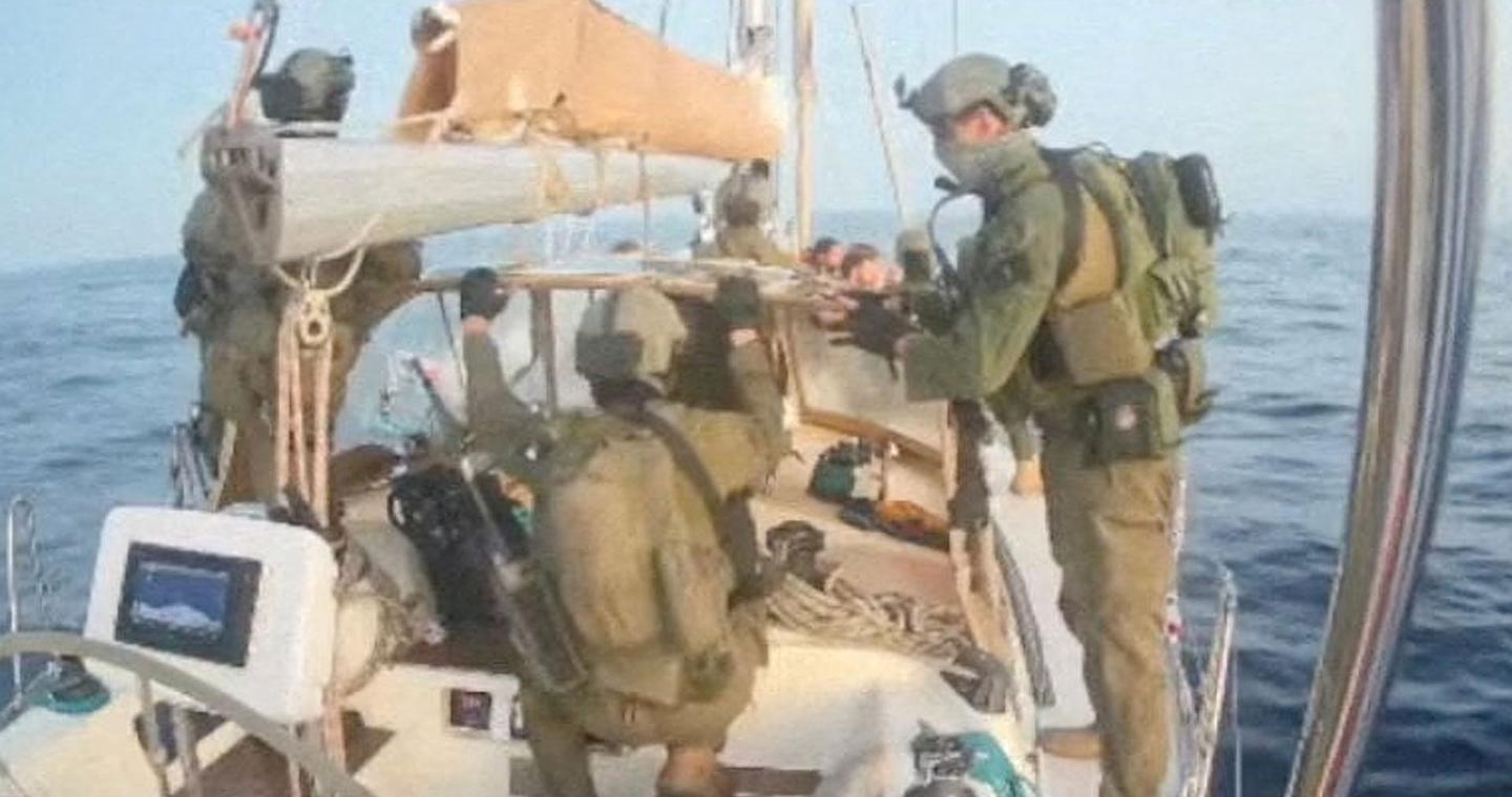 Global Sumud Flotilla: Προς απέλαση όλοι οι ακτιβιστές – Απεργία πείνας ξεκινούν 11 μέλη της ελληνικής αποστολής