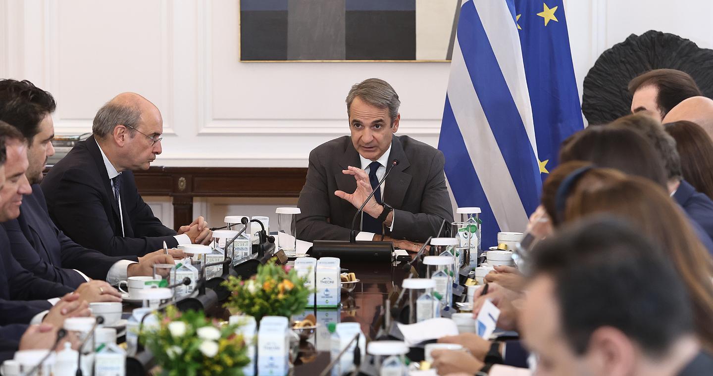 Μητσοτάκης στο υπουργικό: «Μάχη για την αλήθεια» κόντρα στην ψευδολογία της αντιπολίτευσης