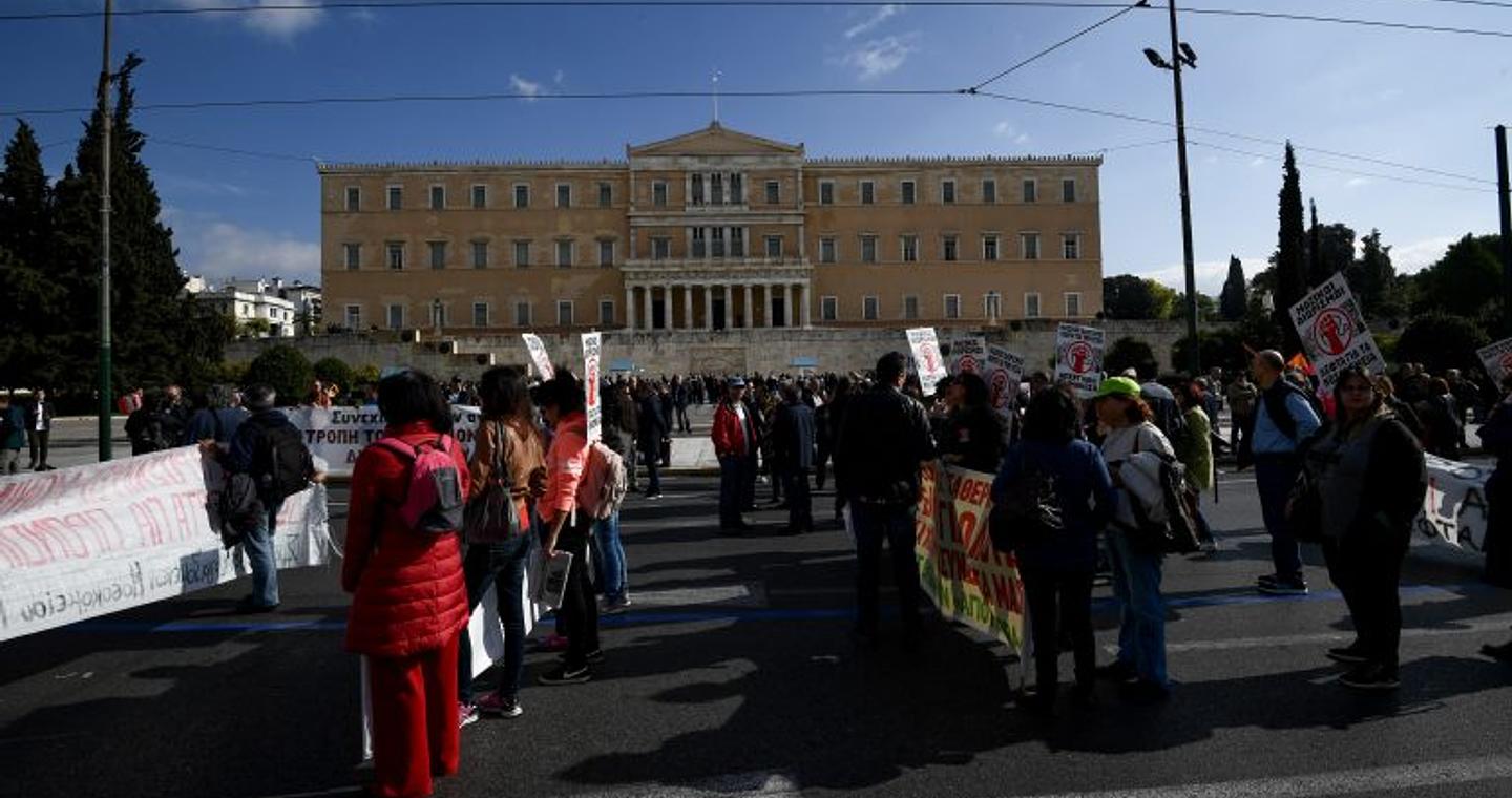 Πανελλαδική 24ωρη απεργία 1ης Οκτωβρίου: Κατεβάζει «ρολά» η χώρα – Πώς θα λειτουργήσουν τα ΜΜΜ
