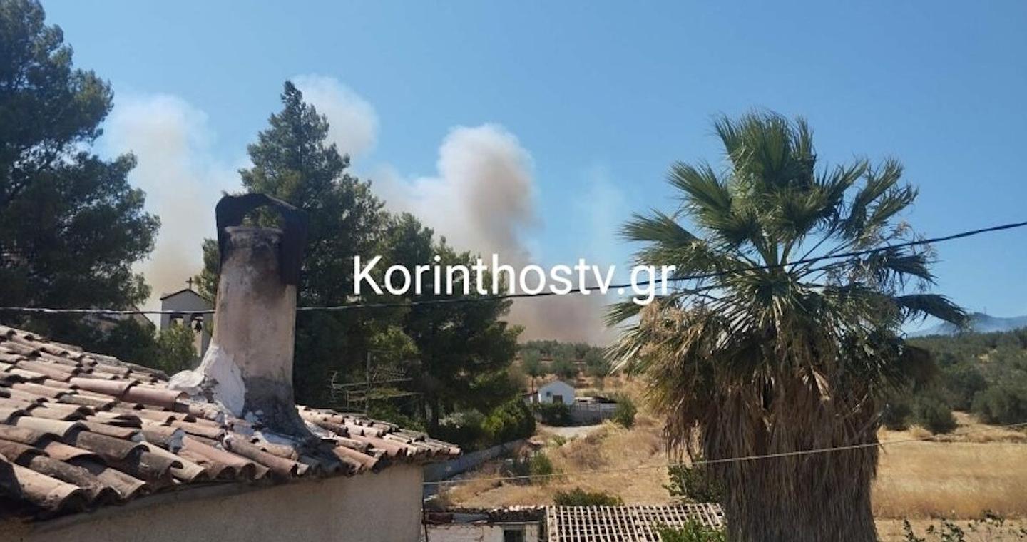 Φωτιά στην Αρχαία Νεμέα: Καίγεται δάσος - Μήνυμα του 112 στους κατοίκους να εκκενώσουν την περιοχή