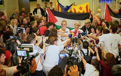 Καταγγελίες για φρίκη στις ισραηλινές φυλακές: Τι λένε οι Ισπανοί ακτιβιστές;