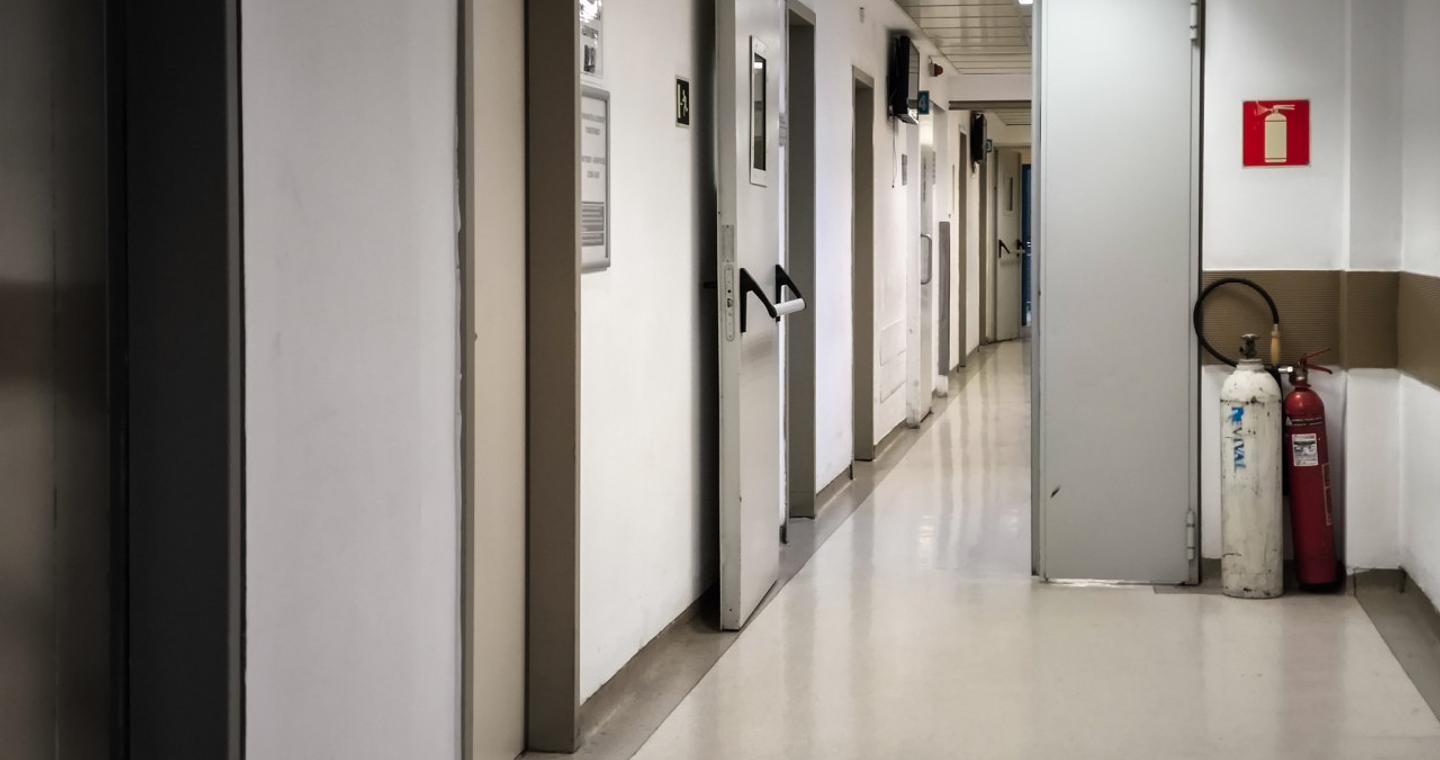 Έδωσαν λάθος αντιβιοτικό σε 22χρονη στο «Αττικόν» και υπέστη αλλεργικό επεισόδιο – Δυο συλλήψεις