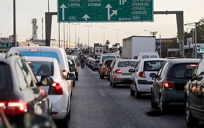 Χαμός στους δρόμους της Αθήνας: Πού εντοπίζονται τα σοβαρότερα προβλήματα;