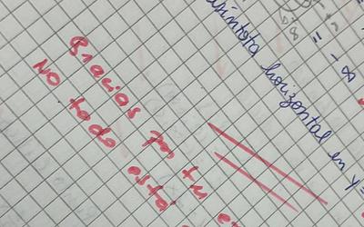 Έγραψε τέλεια στο διαγώνισμα και η καθηγήτρια της έδωσε απίστευτη απάντηση!