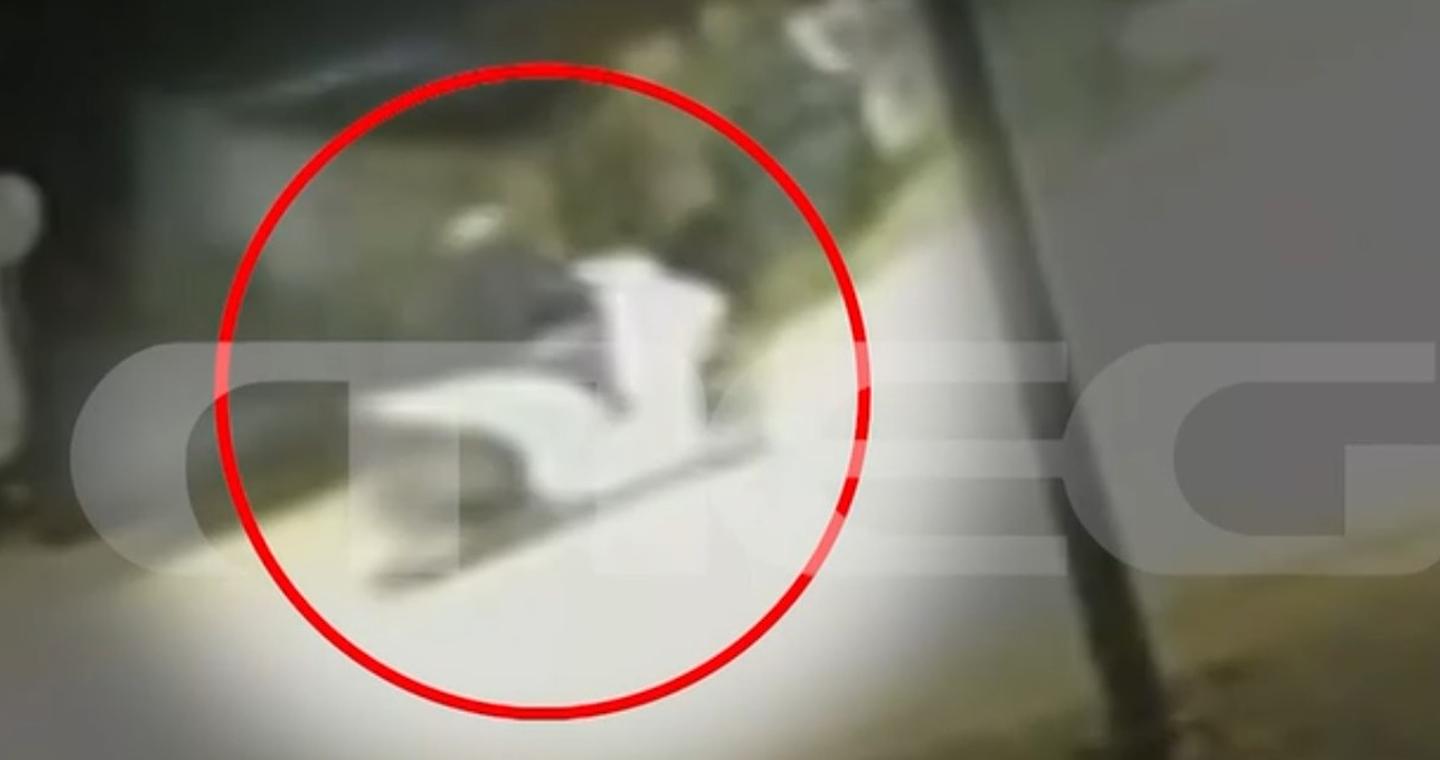 Διπλό φονικό στη Φοινικούντα: Το νέο βίντεο με το σκούτερ του δράστη, η διαθήκη και ο βασικός κληρονόμος